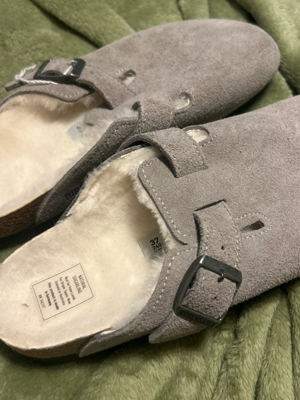 Birkenstock Grey Suede Shearling-Lined Clog Mules size 37 6.5